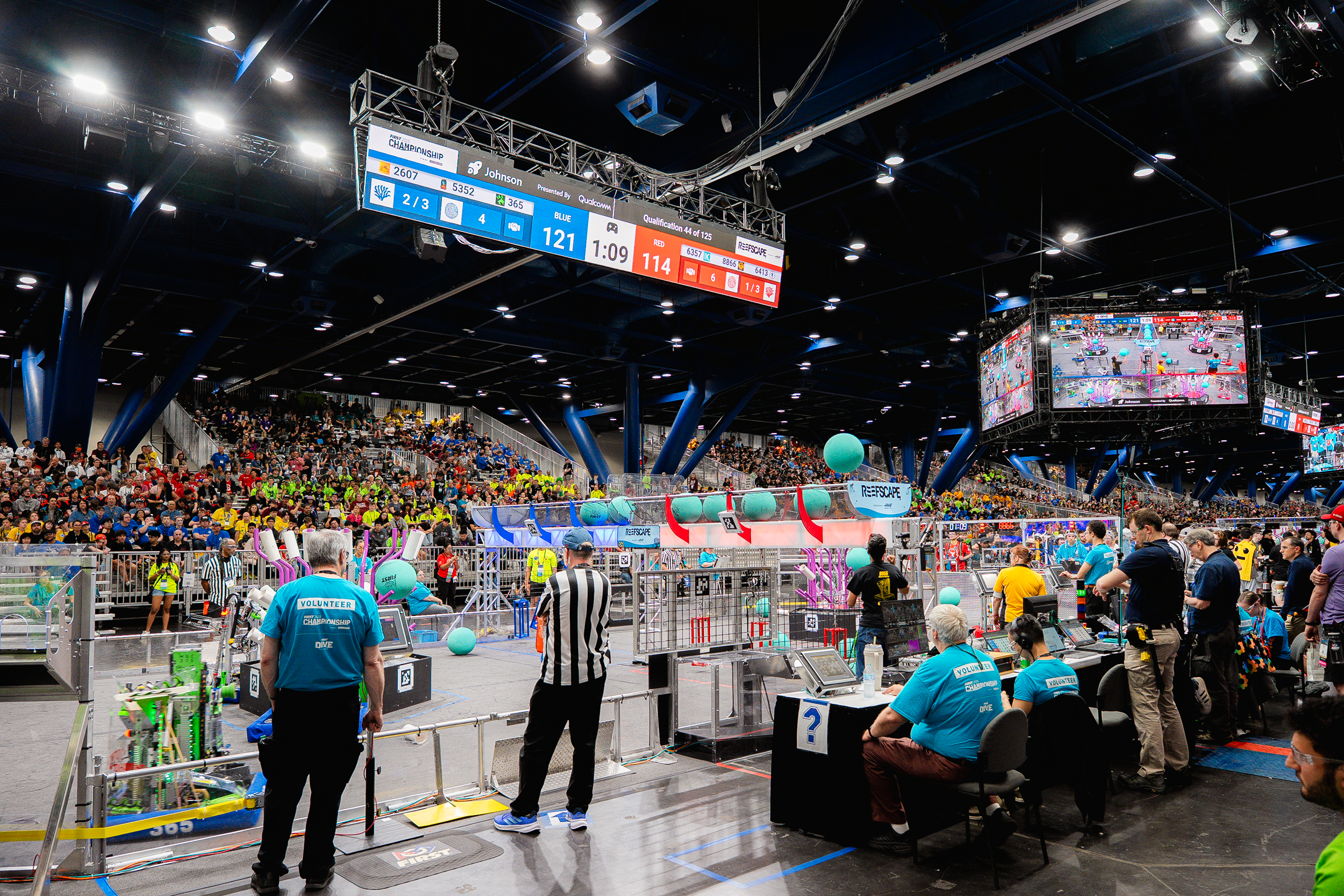 FRC at FIRST Championship 合理安排时间 caught a few FRC matches at FIRST Championship 2025