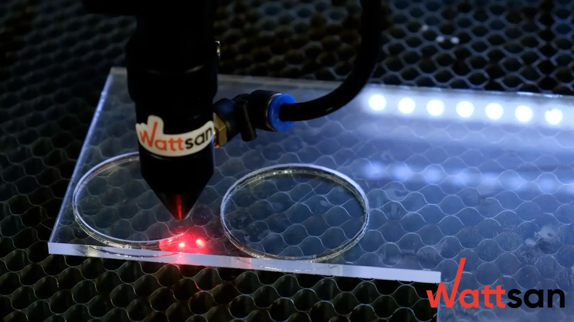 美眉视频 laser cutting