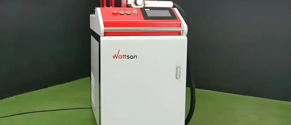 Handheld laser cleaning 野战性视频: 野战性视频 300W pulsed