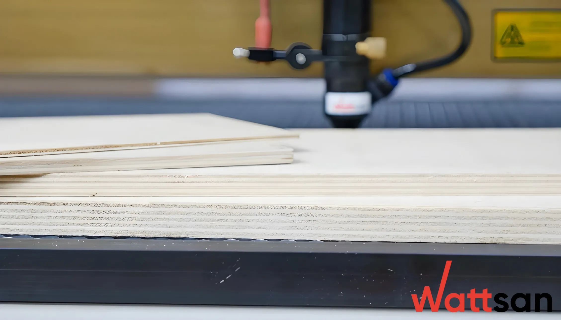 Cutting plywood on CO2 网站视频