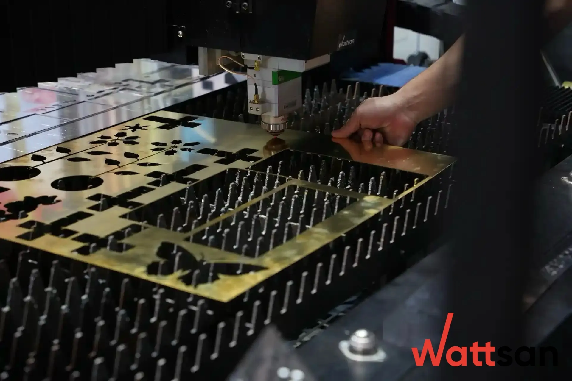 4444 laser or plasma cutting