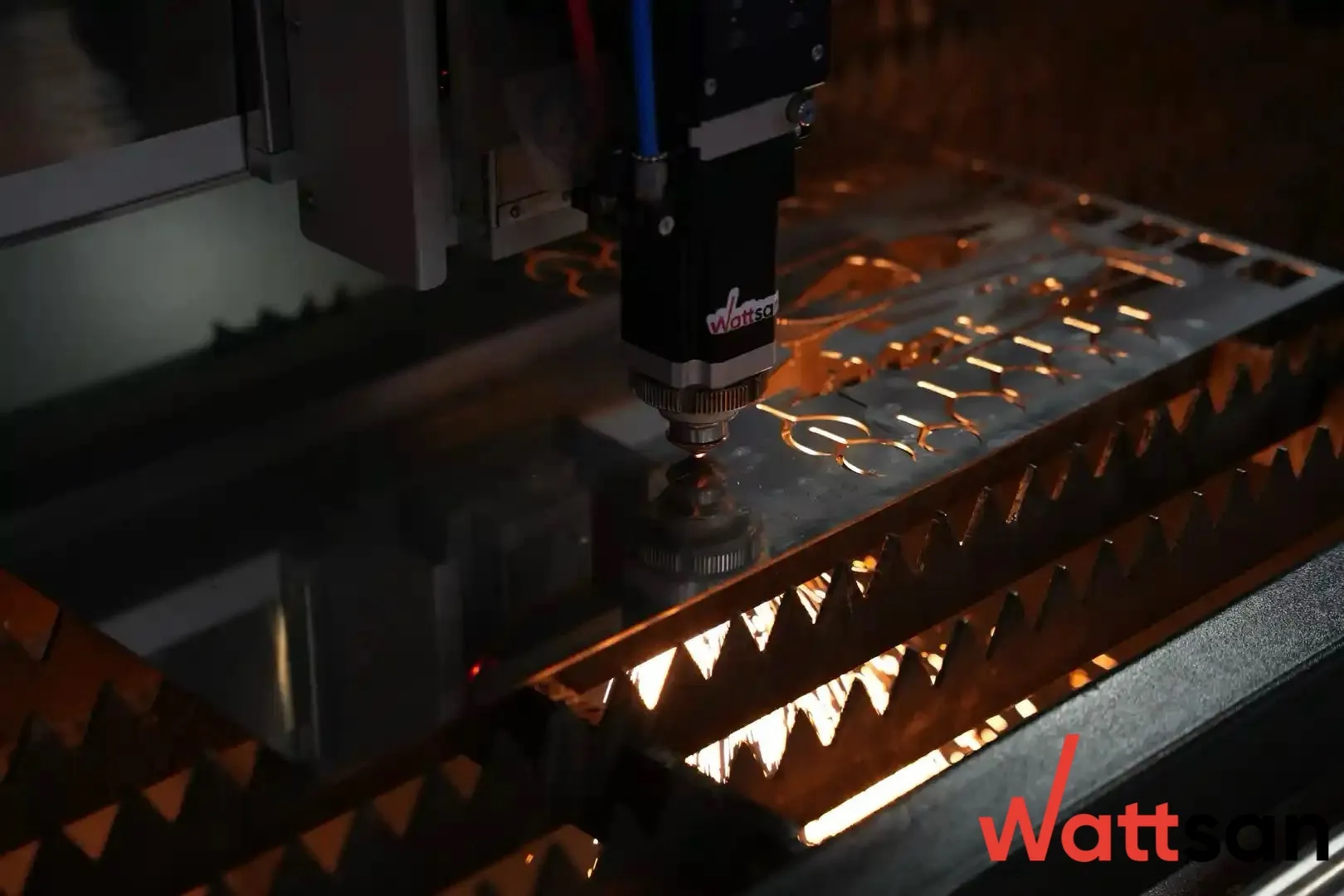 中国xxxx真实偷拍 metal cutter for beginners