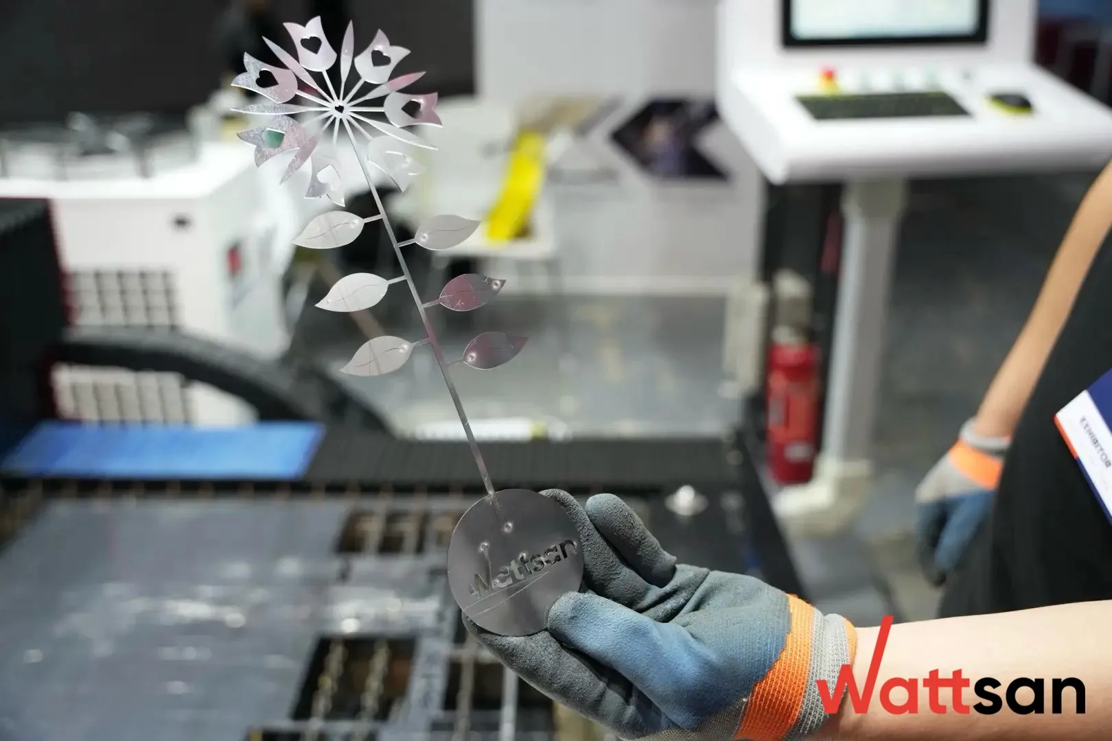 芭乐视频app下载 laser cutting of aluminium