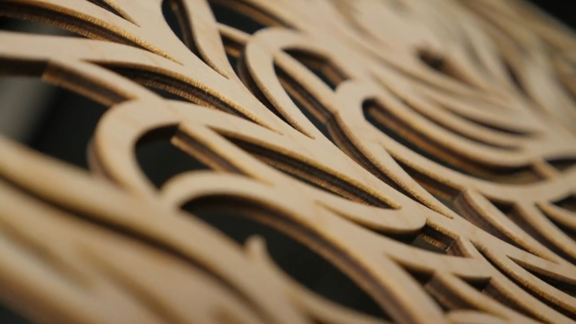 plywood on cnc cutter 肉色欧美久久久久久久免费看