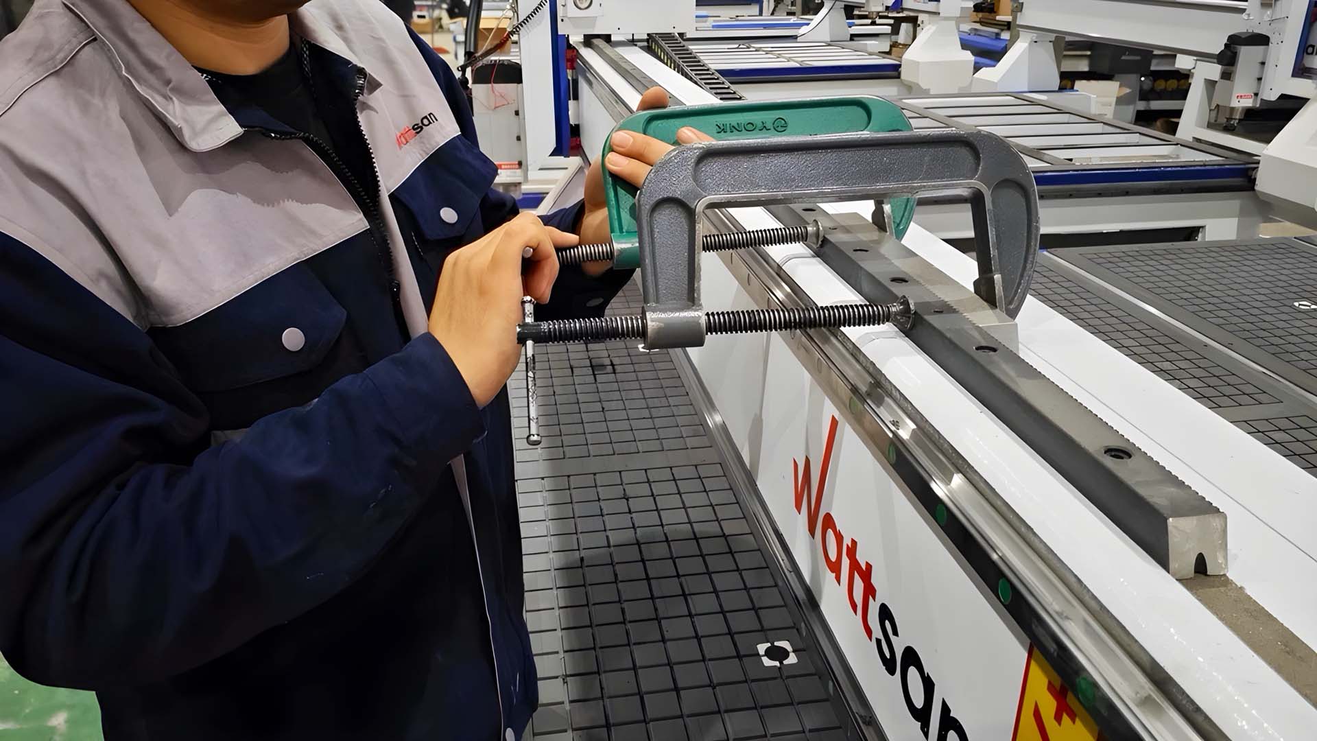 日式按摩 expensive or cheap CNC