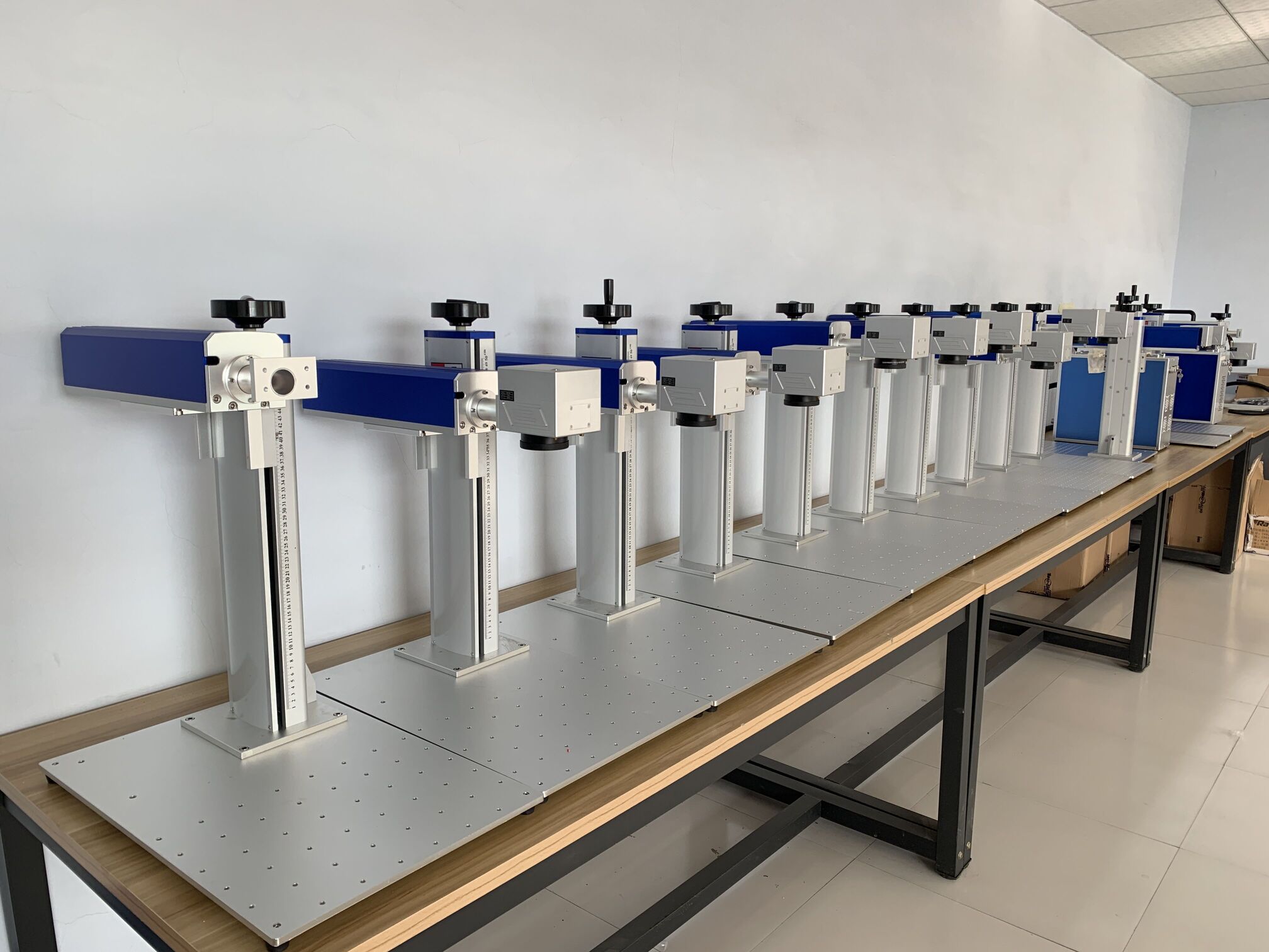 噜噜色.com laser markers
