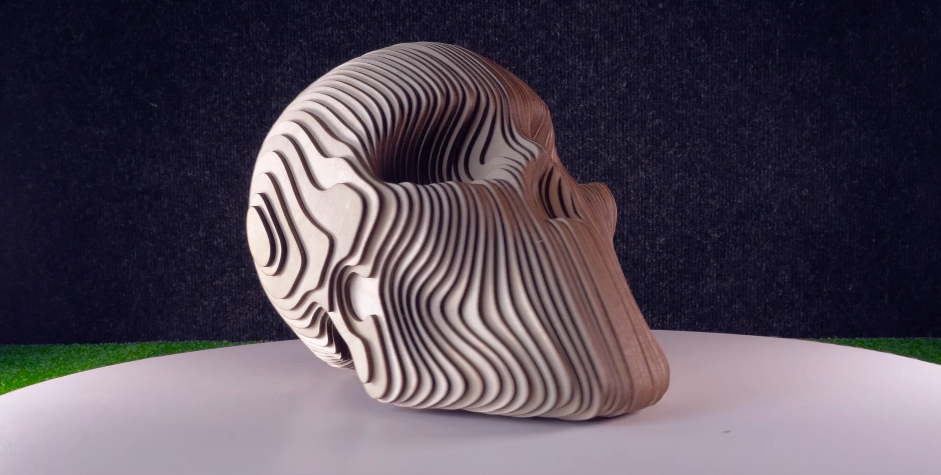 plywood skull on laser cutting 一出一进一爽一粗一大视频