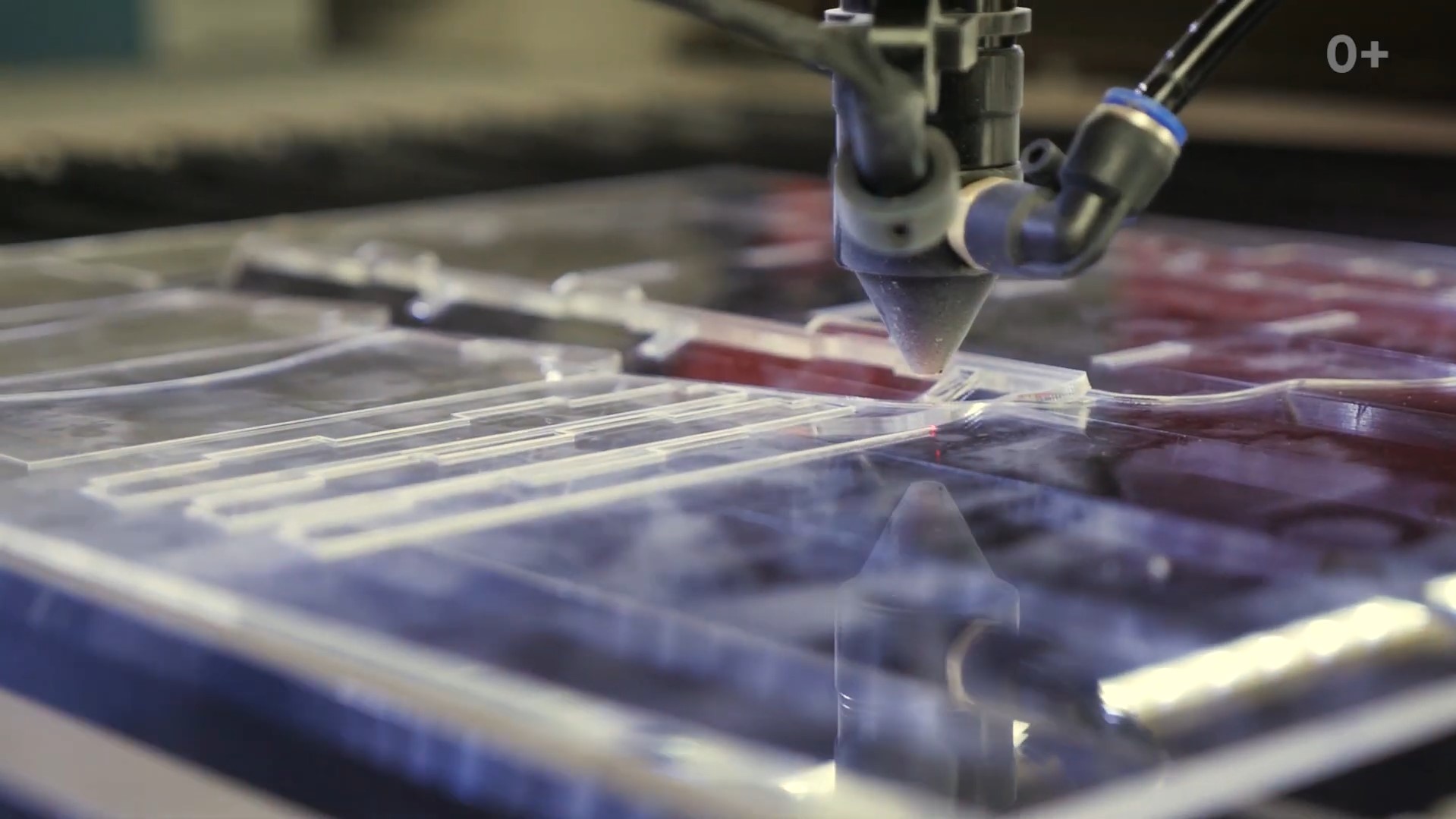 cutting plastic with laser