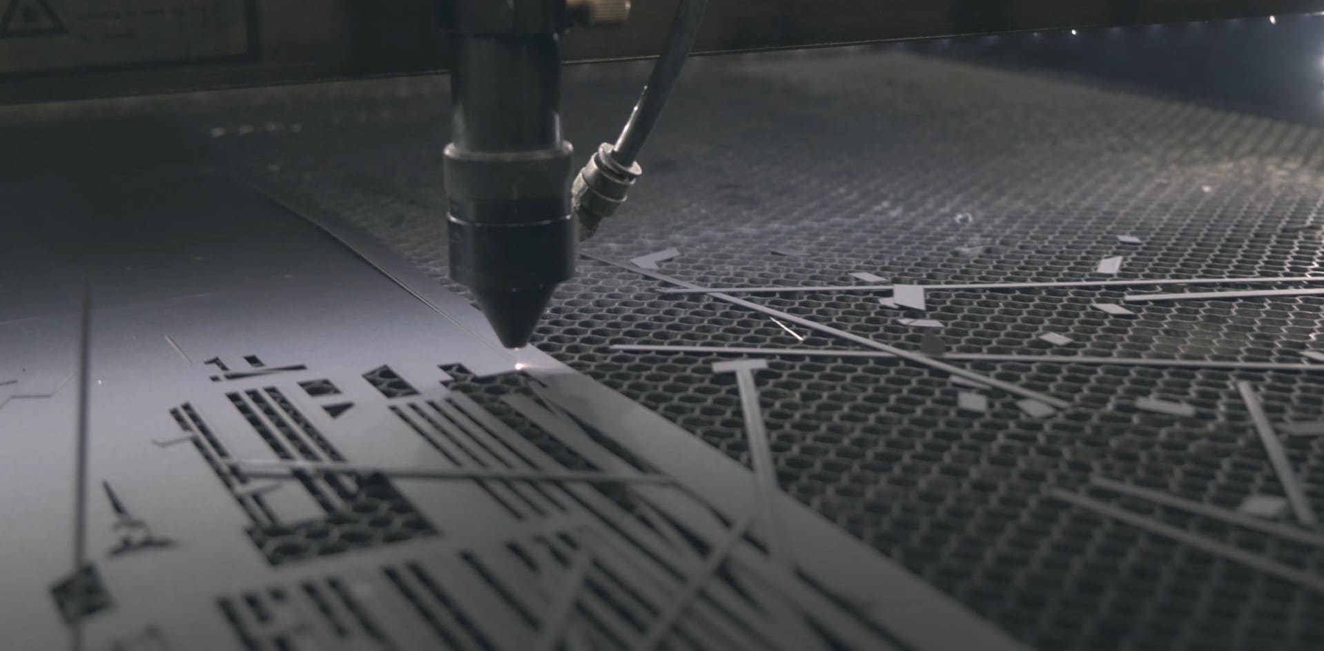 laser paper cutting clothes
