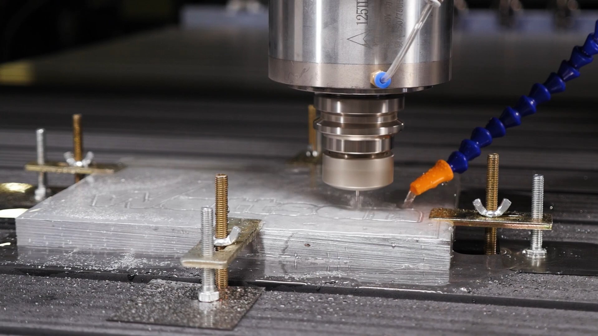cooling for cnc milling router